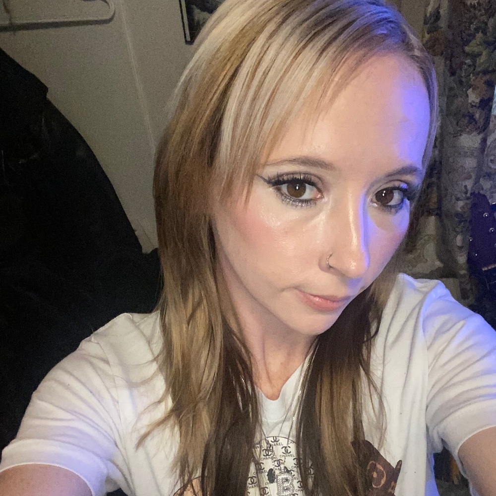 Meet your Posher, Brittany